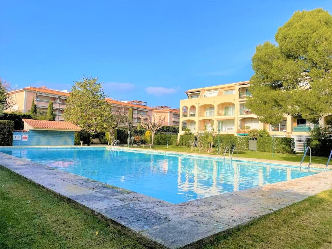 Apartamento en Platja Sant Pol S'agaro con pisicina y jardin  Sant Feliu de Guíxols Exterior foto